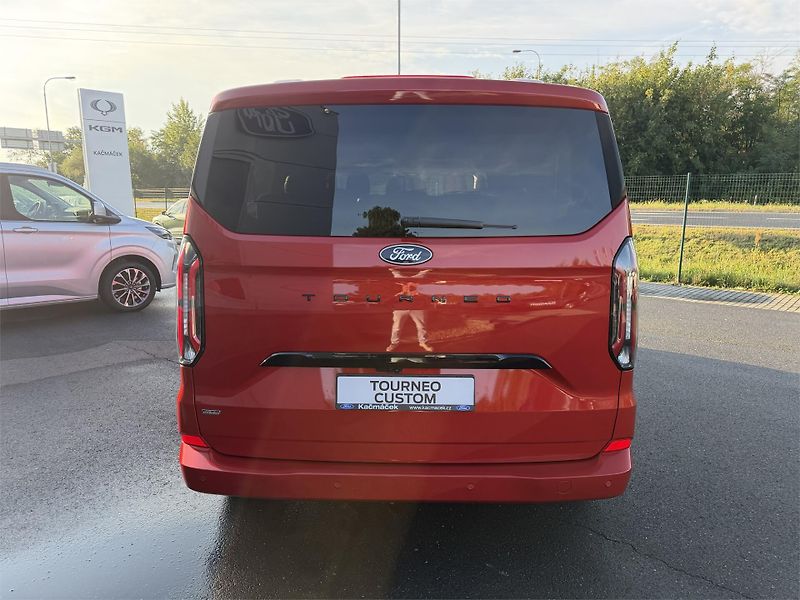 Ford Tourneo Custom (2026) Titanium X L2, Tourneo, 2.5 Du - fotka 4 z 22