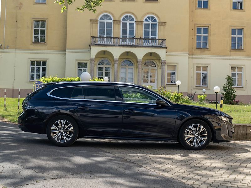 Peugeot 508 1.5HDi Allure Kamera CarPlay - fotka 5 z 22
