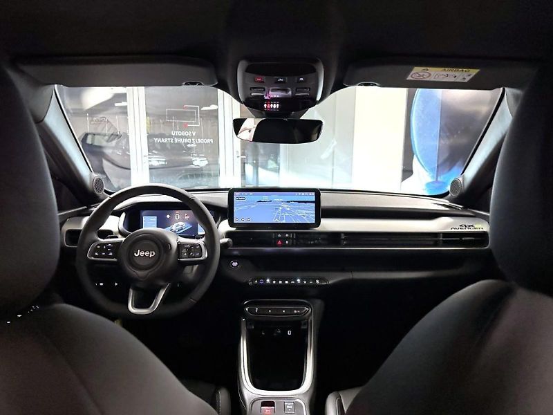 Jeep Avenger (2026) 1.2 T e-hybrid AT 145k 4xe Upl - fotka 20 z 20