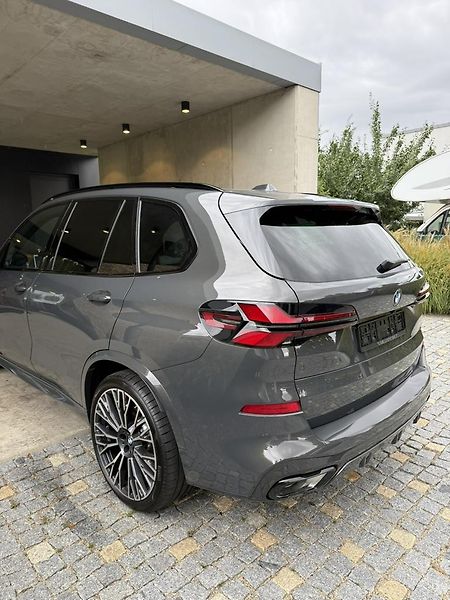 BMW X5 (2025) 40d xDrive , TOP  - fotka 2 z 6