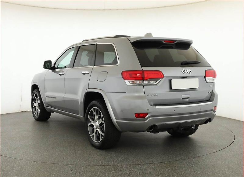 Jeep Grand Cherokee (2020) Overland 3.0 CRD - fotka 4 z 21