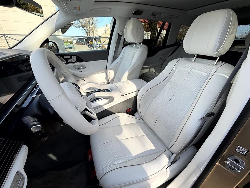 Mercedes-Benz GLS 600 4MATIC Maybach  - fotka 20 z 24
