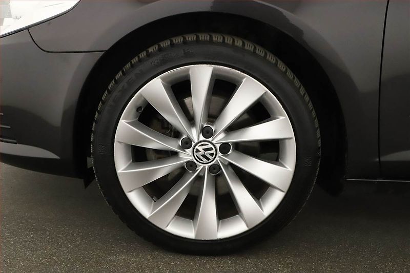 Volkswagen Passat CC (2009) 2.0 TDI, Xenony, Tempomat - fotka 11 z 17