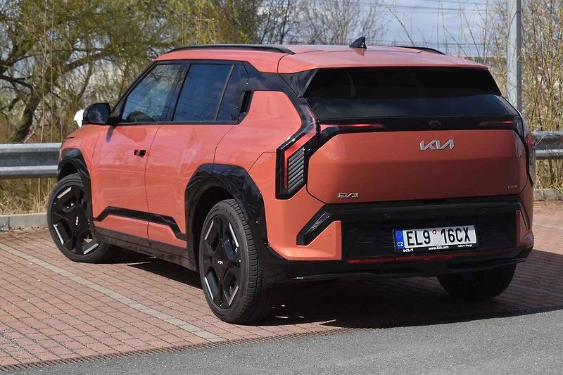 Kia EV3 je elektromobil, který se povedl a zaslouženě sbírá ocenění.