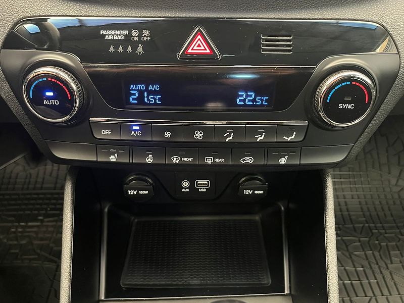 Hyundai Tucson 1.7 CRDI 85kW Best of Czech 4x - fotka 30 z 60