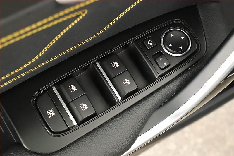 Kia XCeed (2020) 1.4 T-GDI, Automat, Serv.kniha - fotka 19 z 20