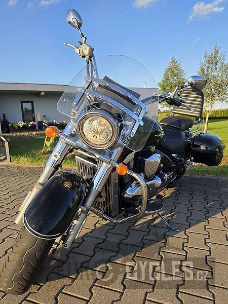 Suzuki Intruder C 1800 R (2009) - fotka 6 z 17