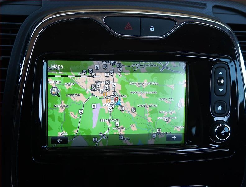 Renault Captur (2015) 1.2 TCe, Automat, Navi - fotka 19 z 20