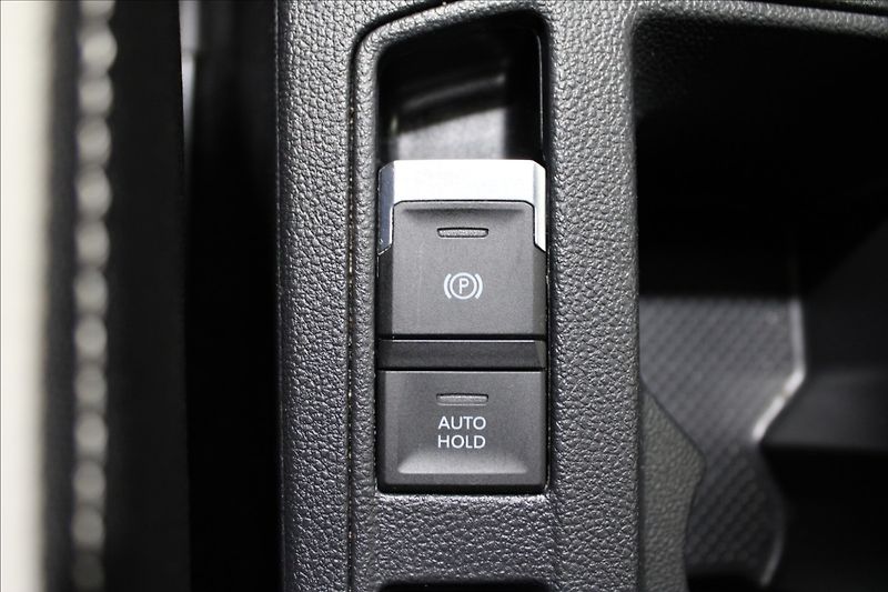 Volkswagen T-Roc 2,0 TDI 4motion Highline 1.maj - fotka 30 z 35