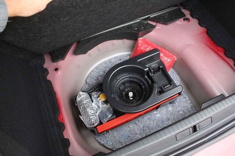 Opel šel cestou co nejnižší možné ceny, v základu nabízí tedy jediný motor.