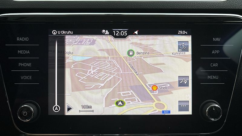 Škoda Superb 2.0 TDI DSG 4x4 Style - fotka 25 z 25