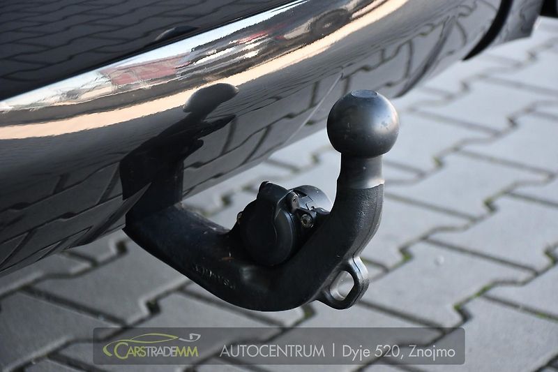 Alfa Romeo Stelvio 2.2D 16V 154kW Veloce AT8-Q4 - fotka 45 z 52