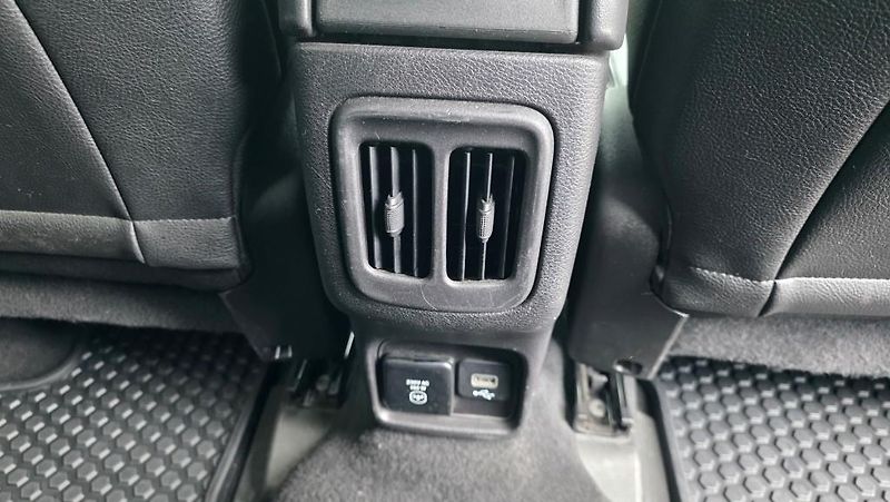 Jeep Compass (2021) 1.3i Turbo 110 kW Limited S AT - fotka 19 z 40