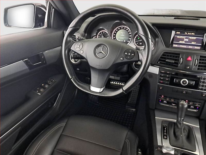 Mercedes-Benz Třídy E (2012) E 300 CDI, Automat, Kůže - fotka 7 z 17