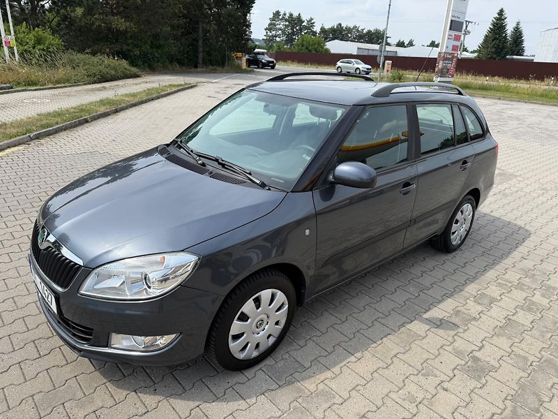 Škoda Fabia (2011) 1,2 TDI - fotka 2 z 16