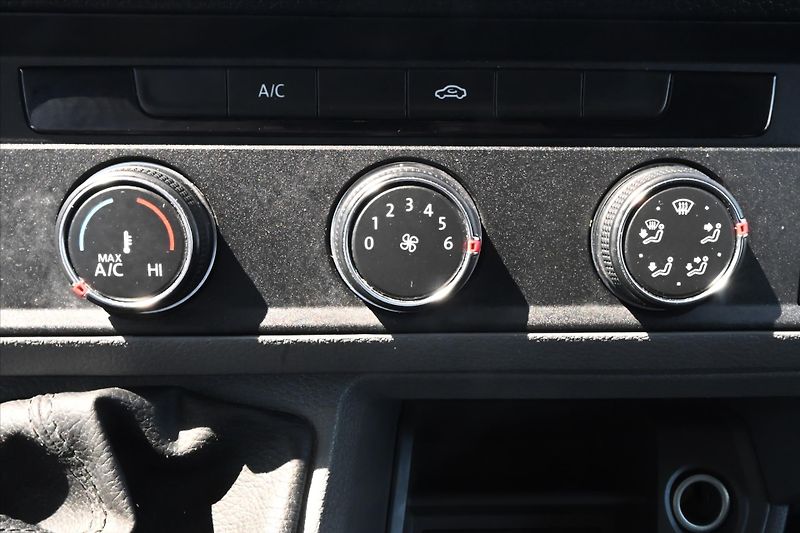 Volkswagen Crafter 2,0 TDI 103 kW L2H2 Navi Kamer - fotka 20 z 28