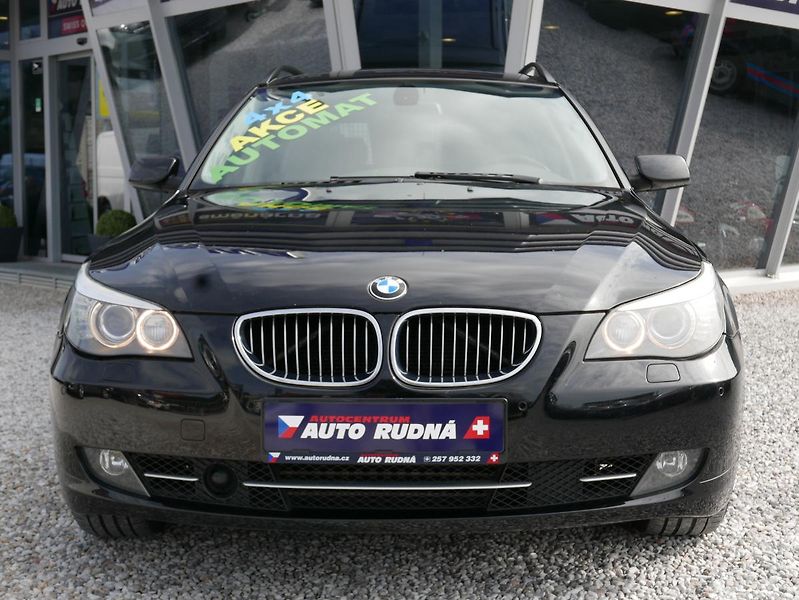 BMW Řada 5 530Xi 200kW Automat REZERVACE - fotka 3 z 41