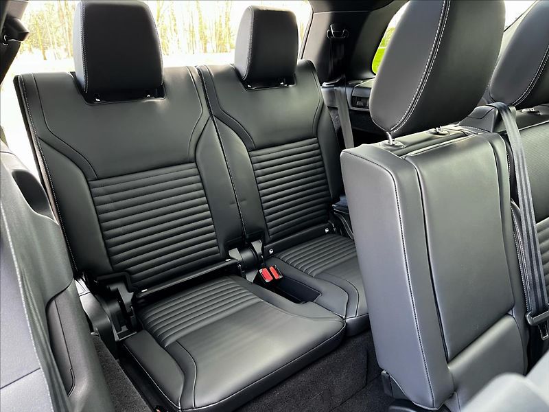 Land Rover Discovery (2026) 3,0 Dynamic HSE D350 AWD - fotka 21 z 25