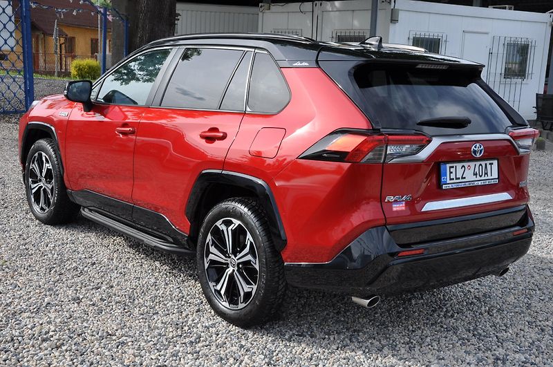 Toyota RAV4 2.5 PHEV 136kW 4x4 Selection - fotka 4 z 20