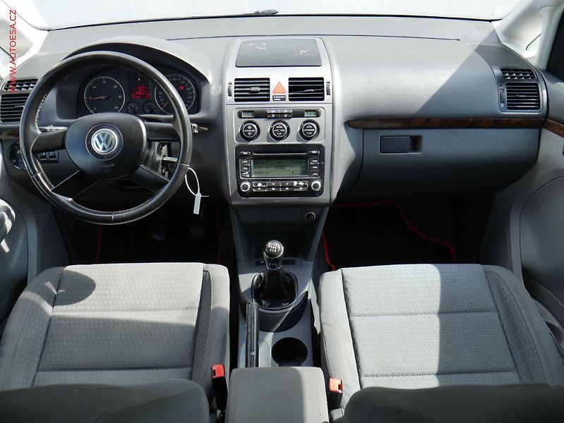 Volkswagen Touran (2006) 1.9TDi, AC, TZ - fotka 8 z 16