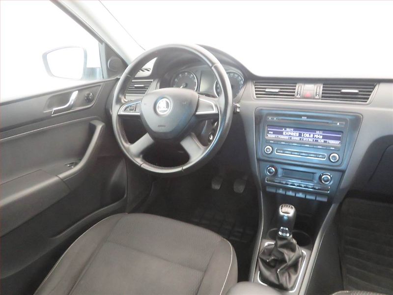 Škoda Rapid (2013) 1.2 TSI, Serv.kniha, Tempomat - fotka 7 z 15