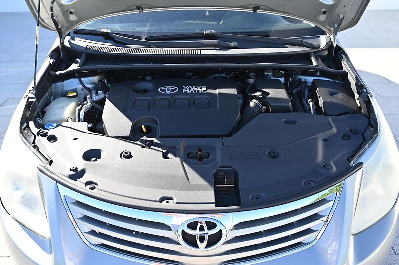 Toyota Avensis 1.8  108KW Kombi Sol 10/2009 - fotka 30 z 33
