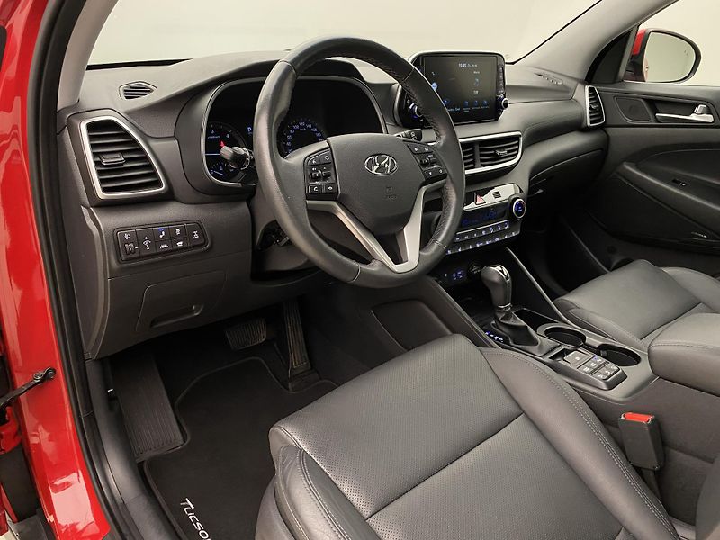 Hyundai Tucson 2.0CRDi 4x4 AUT PREMIUM CZ - fotka 4 z 64