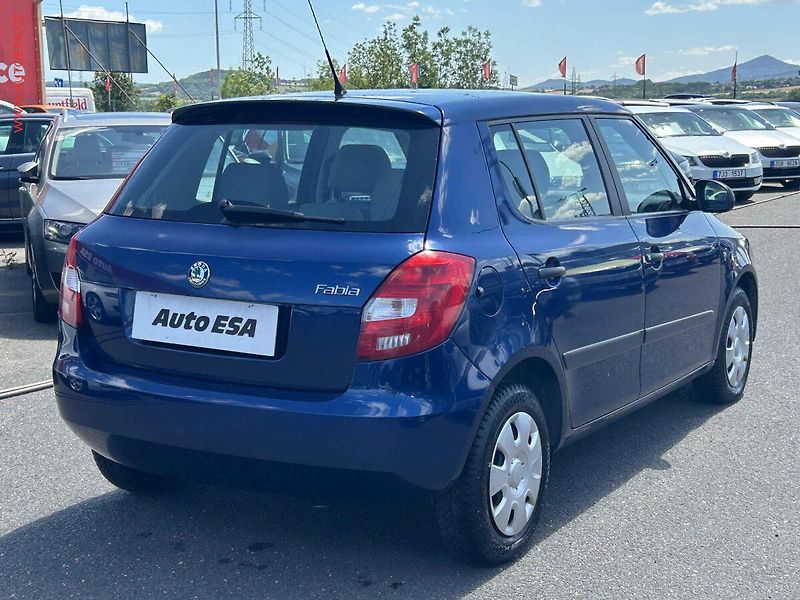 Škoda Fabia (2008) 1.2 12V, 1.maj,ČR, servis - fotka 4 z 13