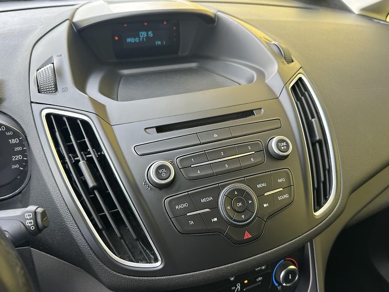 Ford Grand C-MAX (2015) 1.0/74kW * 2.Maj. * KLIMA - fotka 15 z 35