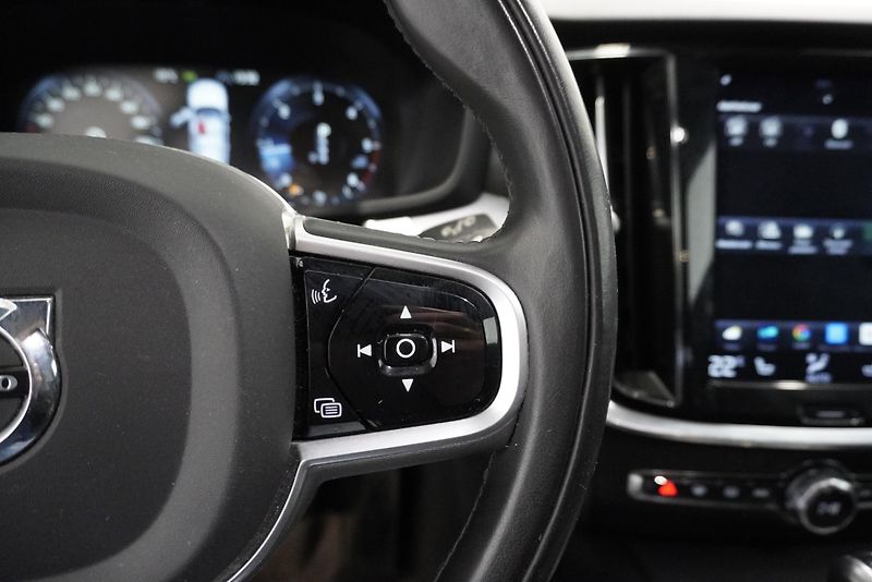 Volvo V60  CROSS COUNTRY D4 POLESTAR 4X4 - fotka 21 z 30