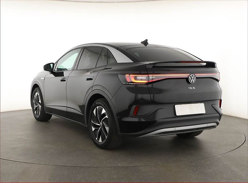 Volkswagen ID.5 (2022) Pro Perf. (82 kWh), SoH 95% - fotka 4 z 20