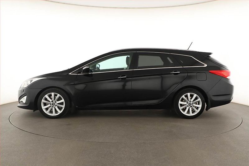 Hyundai i40 (2013) 1.7 CRDi, Serv.kniha, Navi - fotka 3 z 17