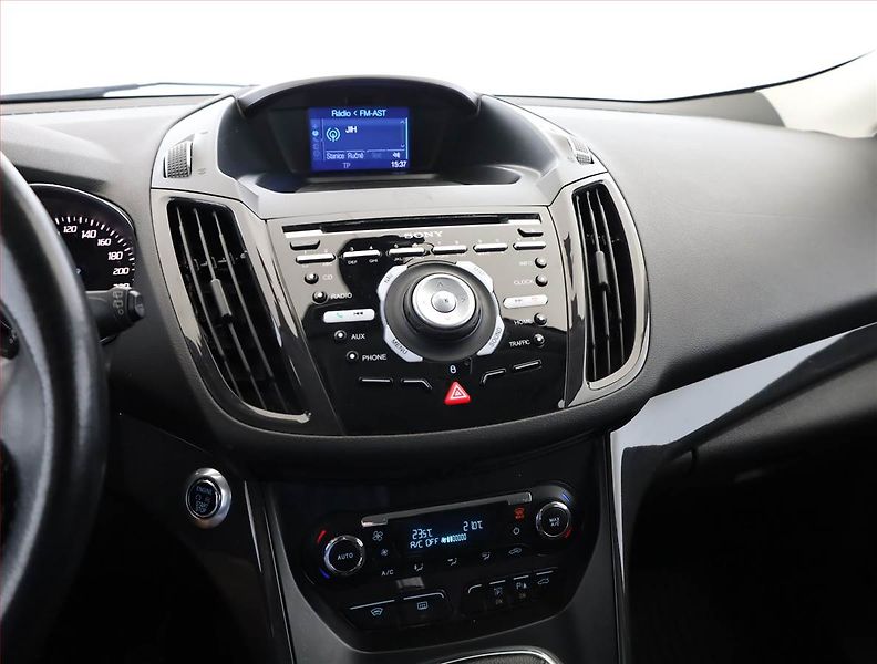 Ford Kuga (2014) Trend 2.0 TDCi, 4X4, Navi - fotka 10 z 20