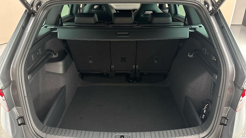 Škoda Kodiaq 2.0 TDI DSG 4x4 Sportline Excl - fotka 17 z 32
