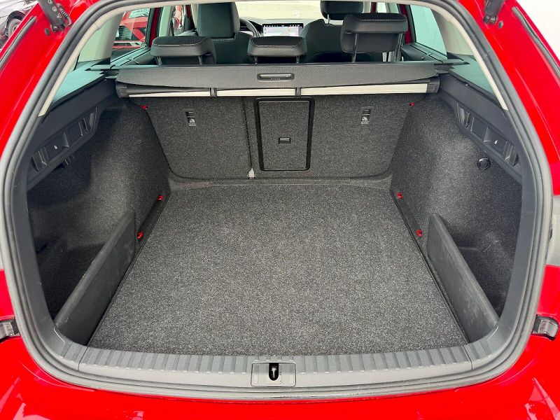 Škoda Octavia (2025) 2.0 TDI 110kW DSG Top Selectio - fotka 33 z 35