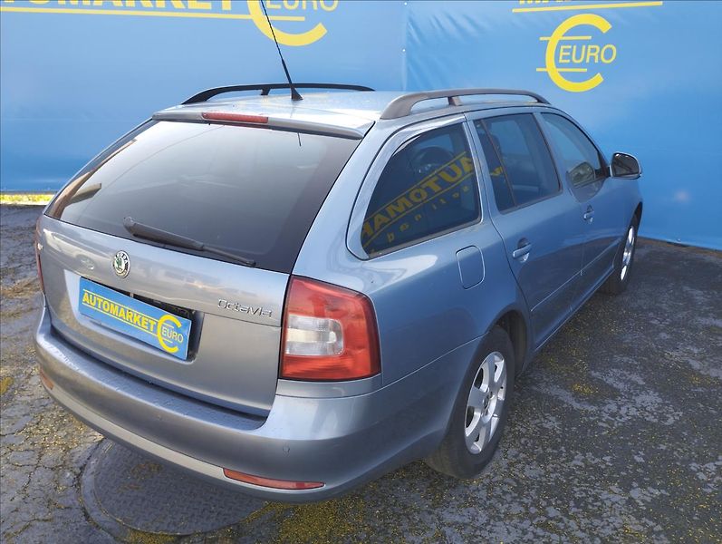 Škoda Octavia 1,6 MPi 75KW DSG - fotka 4 z 18