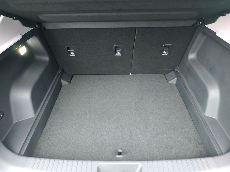 Omoda 5 1.6T Premium AT, SKLADEM - fotka 28 z 29