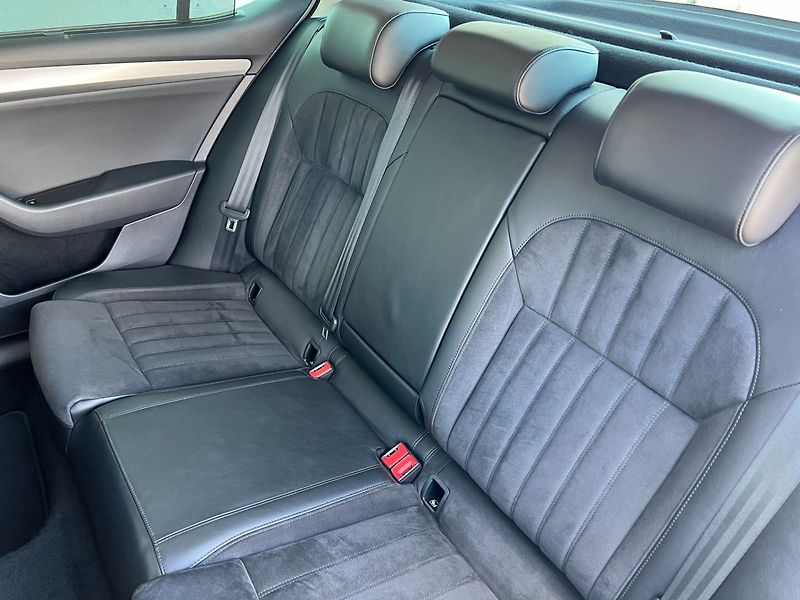 Škoda Superb (2015) 2.0TDi 110kW DSG! Style+! ČR! - fotka 21 z 40