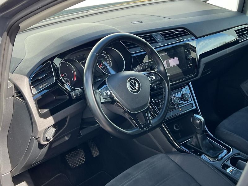 Volkswagen Touran 2,0 TDi 110kW 7DSG HIGHLINE  R - fotka 6 z 25