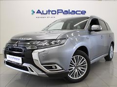 Mitsubishi Outlander 2,4 PHEV 225k. Tažné 1.maj.ČR - fotografie inzerátu