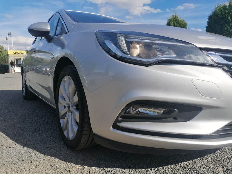 Opel Astra (2018) 1.4 Turbo Digi.klima,Výhřevy - fotka 25 z 30
