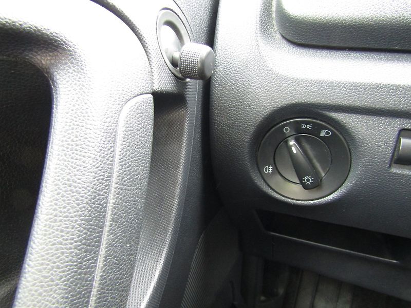 Škoda Fabia (2008) 1.4 TDI  59kW - fotka 28 z 32
