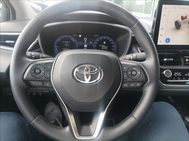 Toyota Corolla 1,8 Style - fotka 13 z 20