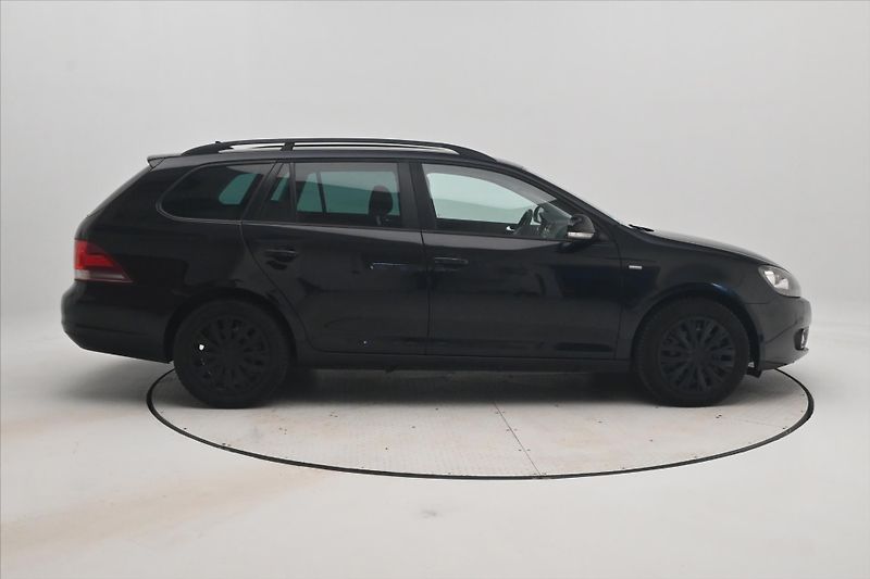 Volkswagen Golf 1,6 TDI 77kW MATCH Navigace - fotka 4 z 27