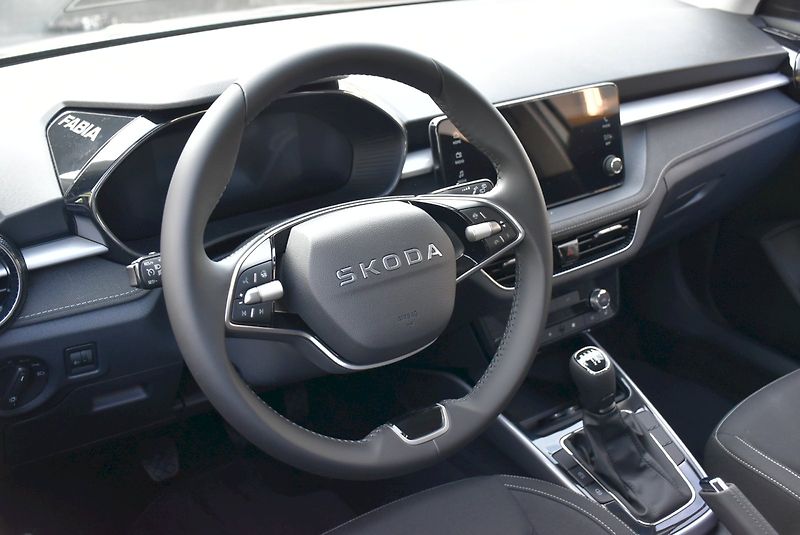 Škoda Fabia (2026) Top Selection 1,0 TSI 70 kW 5- - fotka 24 z 35