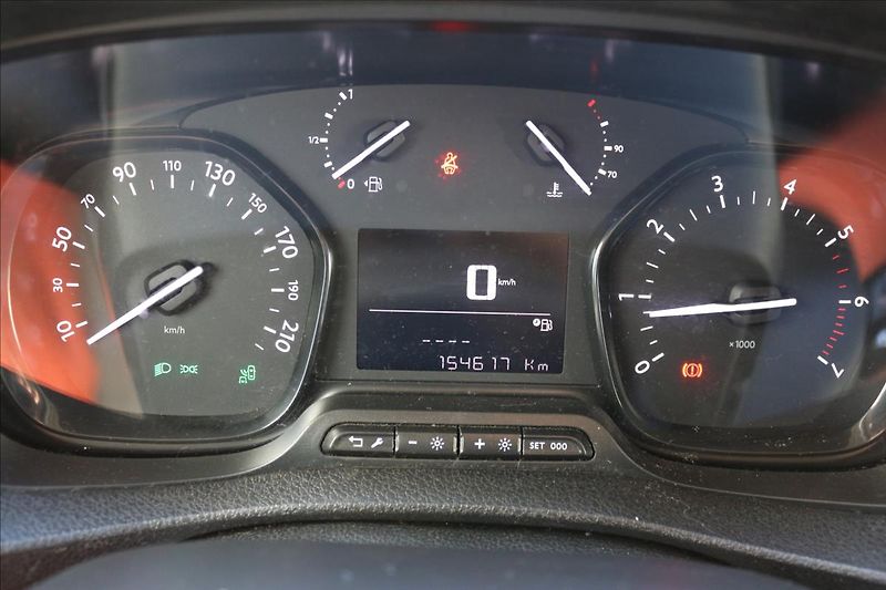 Peugeot Expert 2,0 110kW,  DPH, 1.Majitel - fotka 20 z 43