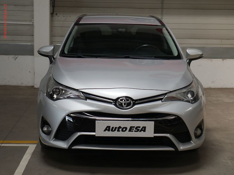Toyota Avensis (2017) 1.8i, 2.maj,ČR, AT - fotka 2 z 23