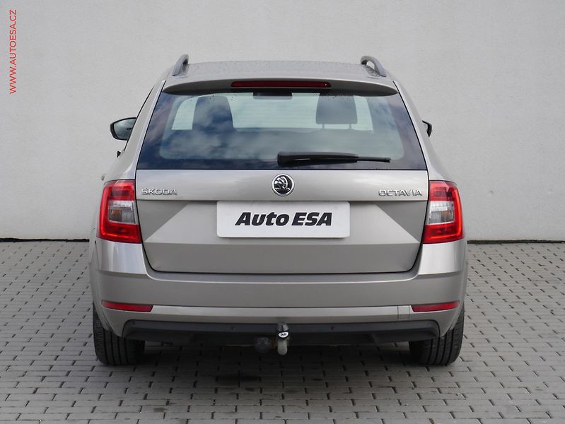 Škoda Octavia (2017) 1.0 TSl, 1.maj,ČR, Ambition - fotka 5 z 18