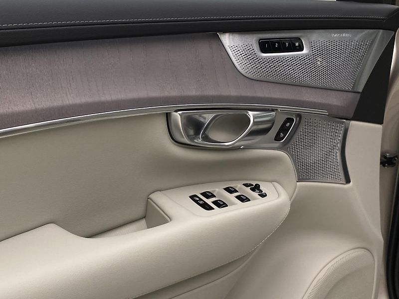 Volvo XC90 (2026) B5 AWD AUT BRIGHT PLUS 7míst - fotka 27 z 71