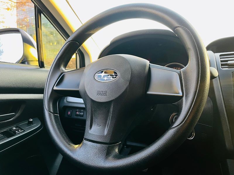 Subaru XV 1.6i 4x4 MAN SENZORY SERVISKA - fotka 25 z 36